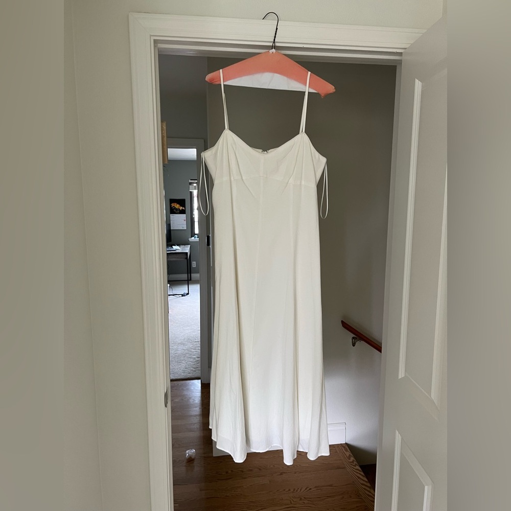 ASTR The Label White midi dress. Size L.